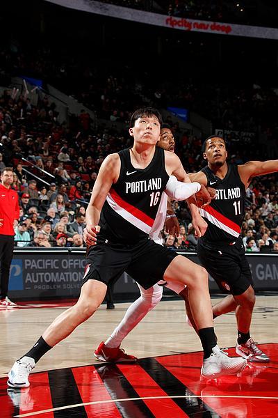 麦迪称赞杨瀚森：他让我想起了约基奇