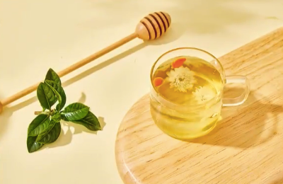 常常熬夜的东说念主奈何食补 常常熬夜的东说念主一定要多喝白热水