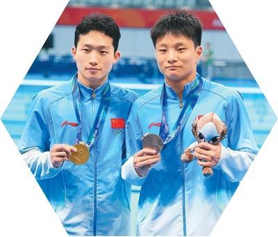 亚运赛场上的“传帮带” 新老携手共进