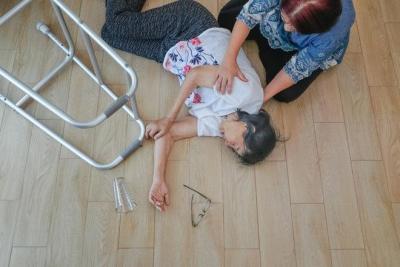 48岁女子糖尿病离世，医生呼吁：4种早餐尽量停用！