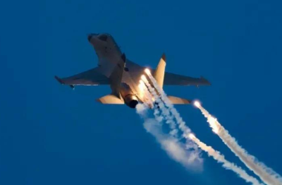 高清大圖！沉浸式感受海軍航空兵超燃訓練現場