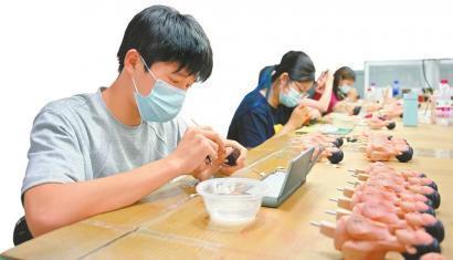 多地曝“谷子店”閉店消息