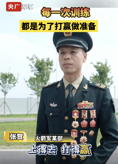 回头率几乎百分百！驾驶火箭军“十星战车”是什么体验？