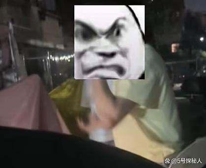 民警硬核回懟霸占電動車位女子：沒法交流