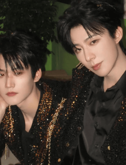 周柯宇作念了我最想对陈妍希作念的事 18场吻戏的情愫舆图