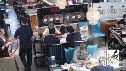 女子3岁女儿商场意外受伤