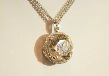 全球最大钻石生产商为何一年三降