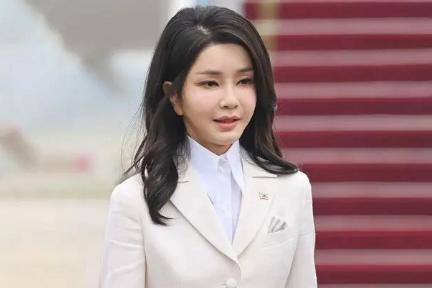 记者：李在明需尽快解决尹锡悦案件 政治清算风暴升级