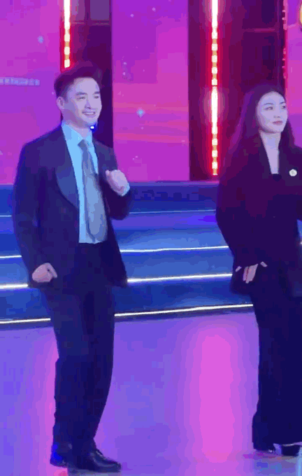 他们在我朋友圈里跳好几天了：裁判团意外走红