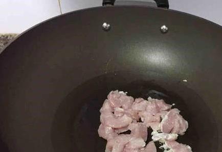 豆腐加肉末香翻天，20分钟上桌，比海鲜还美味？