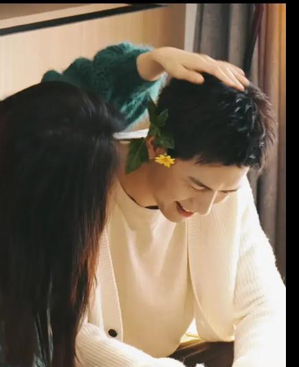 李现周雨彤cp感 相互拥抱亲亲粉红泡泡快溢出屏幕