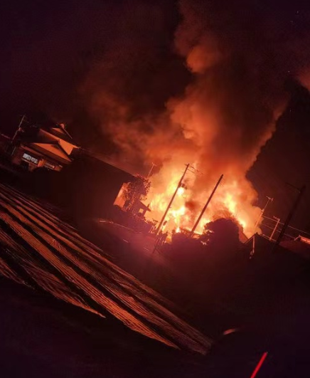 日媒：青森县一民宅火灾致5死，警方不排除这是一起纵火杀人事件