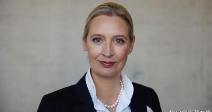 魏德尔：德国政坛最具争议女领袖 引发全球关注