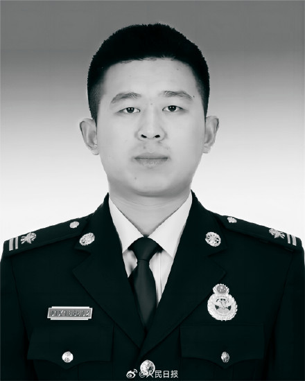 北京消防员冯振在抢险救灾中牺牲 被洪水冲走1公里