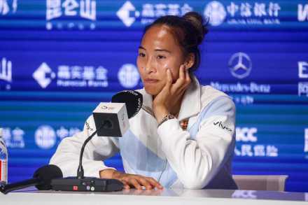 郑钦文将接受进一步检查 伤情待核磁确认