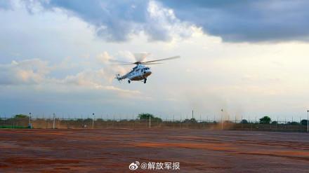 我维和直升机分队紧急执行长航时运输任务 克服恶劣天气挑战