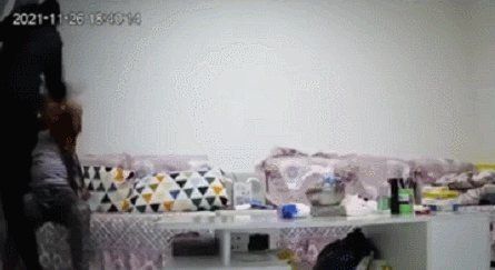 黑龙江一女公务员殴打七旬母亲 中纪委发声
