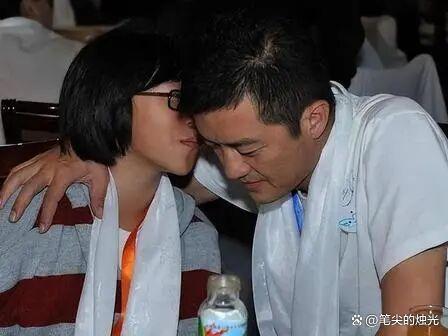 李嫣20岁近照曝光 从容自信美丽绽放