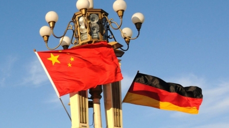 Li Keqiang und Angela Merkel nahmen an Video-Treffen des deutsch-chinesischen beratenden Wirtschaftsausschusses teil