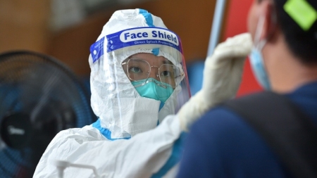 Chinesisches Festland verzeichnet 1.351 neue bestätigte COVID-19-Infektionen