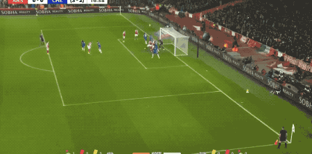 0-1！德比大战惨遭旧将97分钟绝杀 11.6亿豪门5连胜终结无缘决赛 蓝军止步半决赛