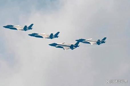 博主：歼-20S堪称5.5代战斗机 全球首款双座五代机服役