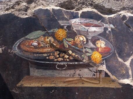 庞贝古城疑发现披萨壁画 配料却不是西红柿和奶酪