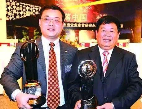 “玻璃大王”曹德旺卸任 交棒长子