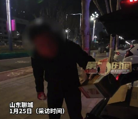 代驾小哥收到1瓶茅台当代驾费：长这么大还没喝过