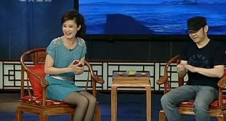 21岁进央视，爷爷外公都是名人，工作30年零失误，高挑漂亮又优秀