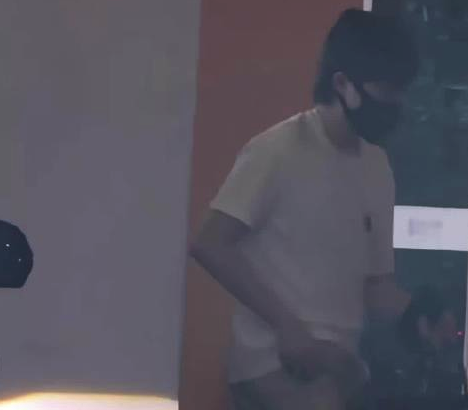 王楚钦许昕出发新疆参加乒超 樊振东无缘乒超第三阶段