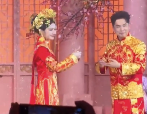 霸王茶姬创始人举办婚礼 人手一杯奶茶