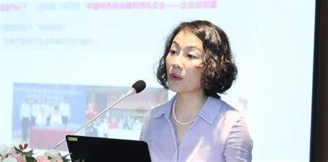 中国最贵女秘书年薪849万元，47岁还没结婚
