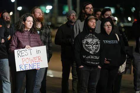 怎么看ICE再次在明尼苏达州枪杀平民 民众愤怒升级