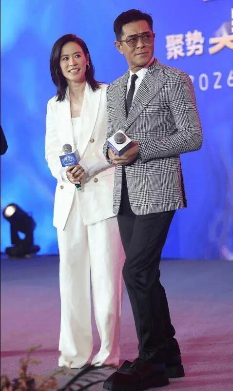 电影版《寻秦记》举行宣传启动仪式 原班人马再聚首