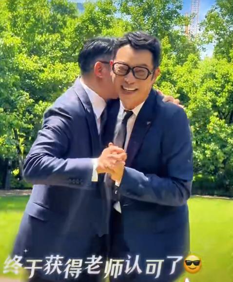 沙溢和老师“法拉利大叔”合拍跳舞 舞姿获认可