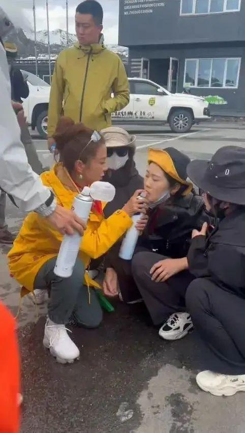 景區(qū)救人后朱迅獲新身份 甘孜文旅宣傳大使