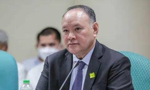 如何看待菲防長被曝有馬耳他護(hù)照
