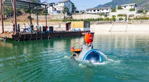 巫山造潜水器正从大山游向世界!重庆巫山造潜水器最大下潜深度23米