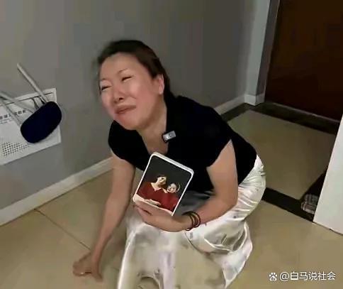 女子被刺死 兇手父親：害我不能回家,！