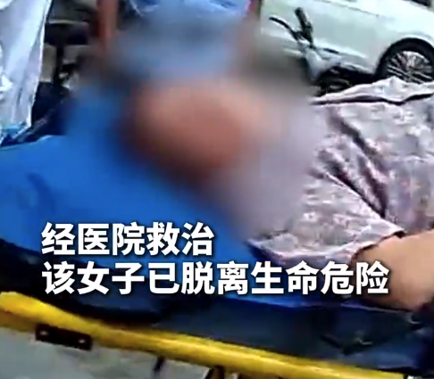 女子炭火炒茶一氧化碳中毒晕倒 民警紧急救援转危为安