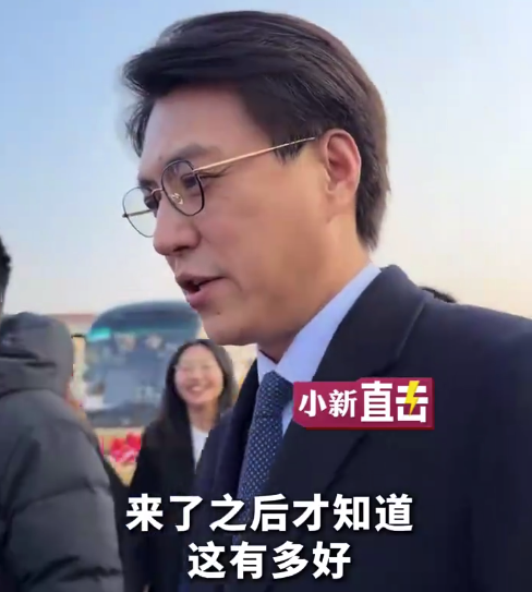 靳东热情喊话外国人来中国:来了以后才知道这儿有多好