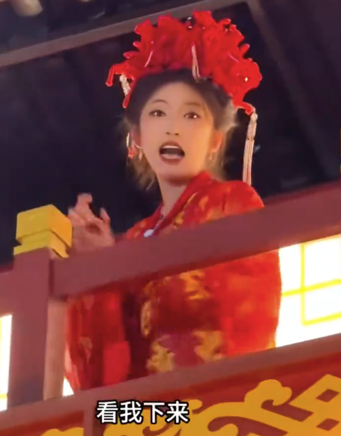 男子主动高喊女NPC遭“吐槽” 网友：羞答答的玫瑰轰隆隆的开