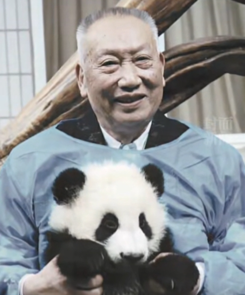 送别！父胡中国大熊猫之父胡锦矗去世