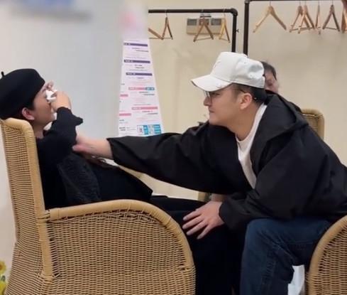 谈莉娜突发宫缩误以为要生了 顺产执念引争议