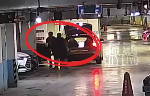 3人拆豪车零件十几次分批运走 百万豪车停地库被蚂蚁搬家式拆光卖了