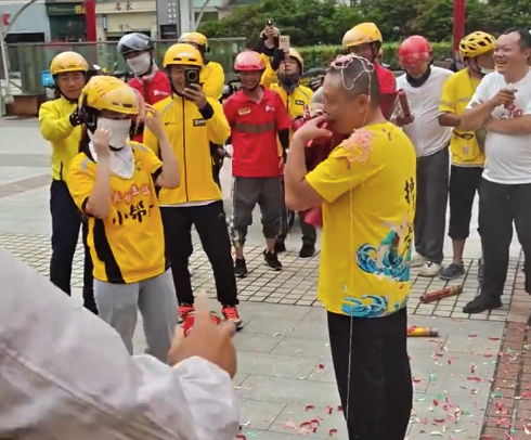 你的騎手正在求婚！
