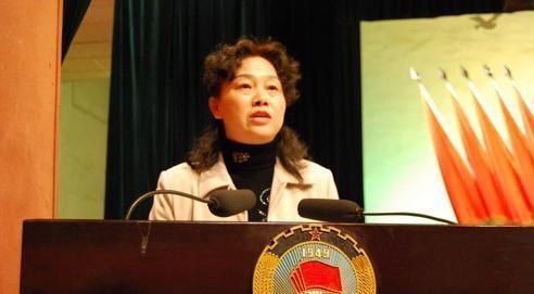 追求低級趣味,，沉迷打牌，常德一女干部被開除黨籍,、取消退休待遇