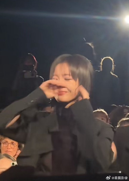 李庚希戛纳映后哭了