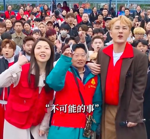 龙抬头百人义剪温暖后续 义务剪发46年的他等来百名同路人